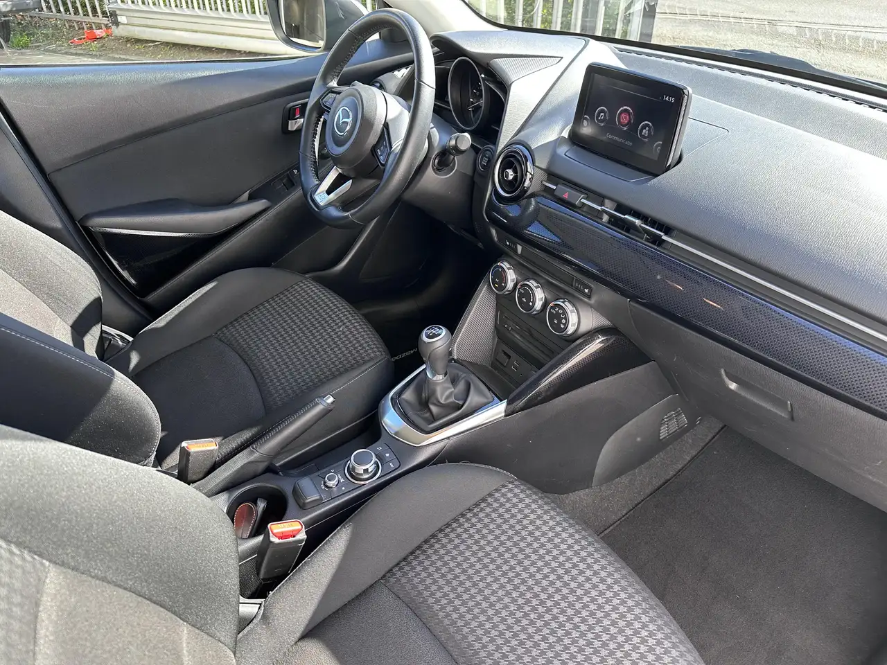 Mazda 2 - 2