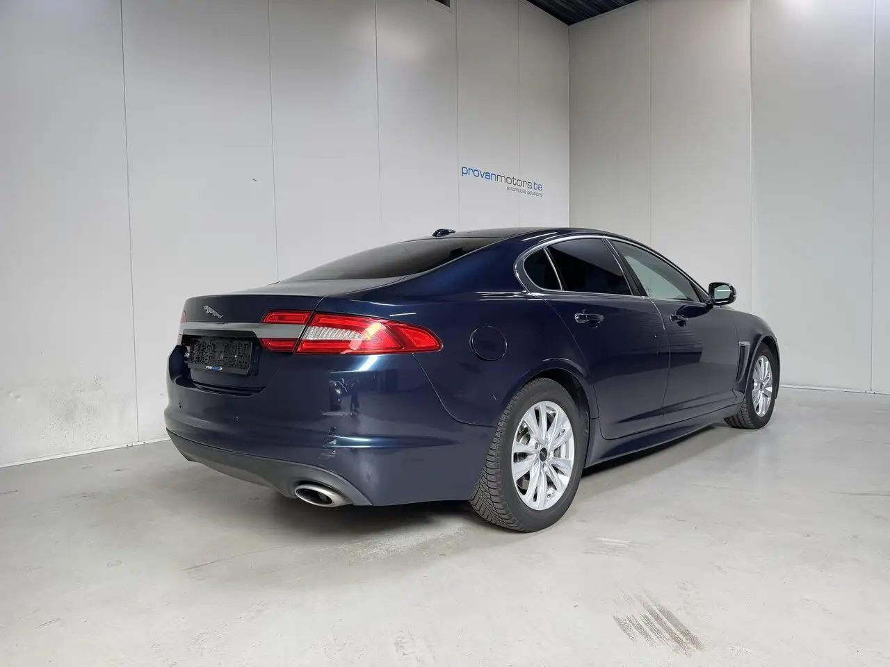 Jaguar XF - 3