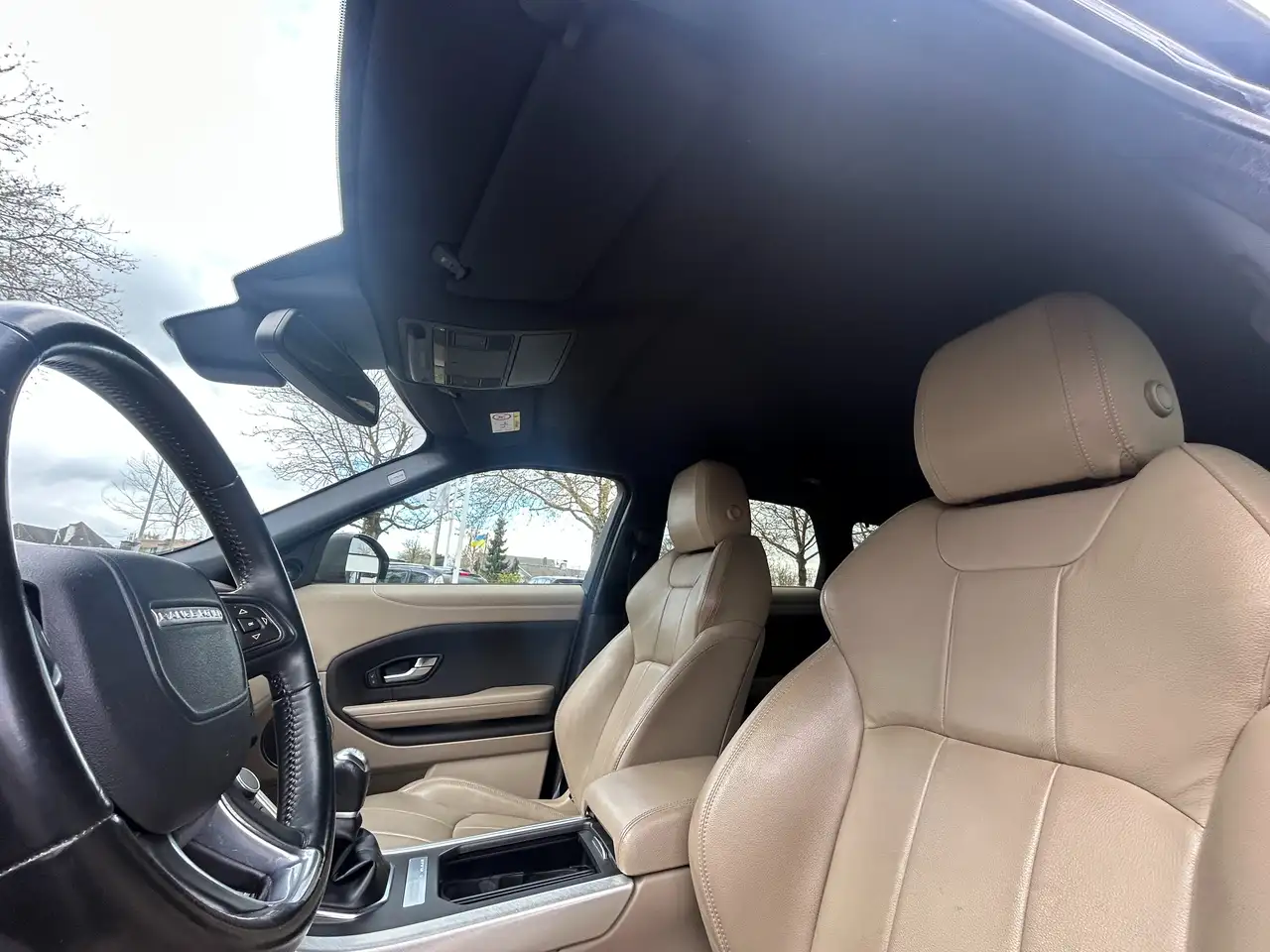 Land Rover Range Rover Evoque - 12