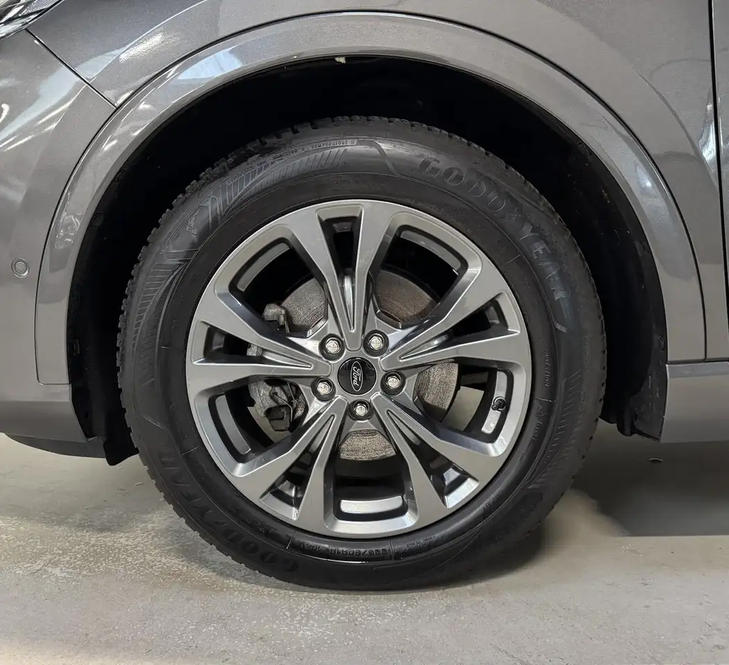Ford Kuga - 7