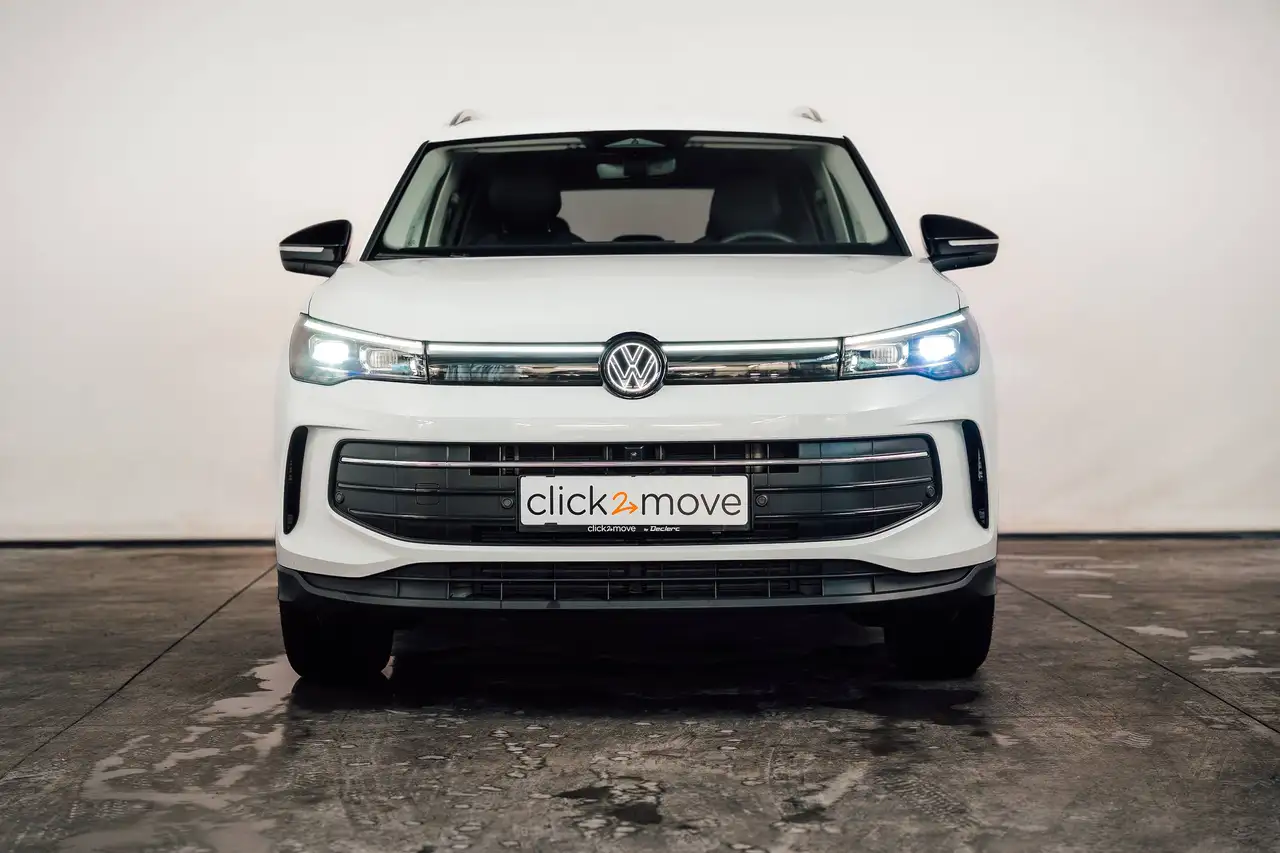 Volkswagen Tiguan - 4