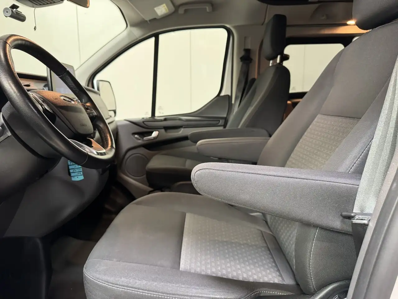 Ford Transit Custom - 10