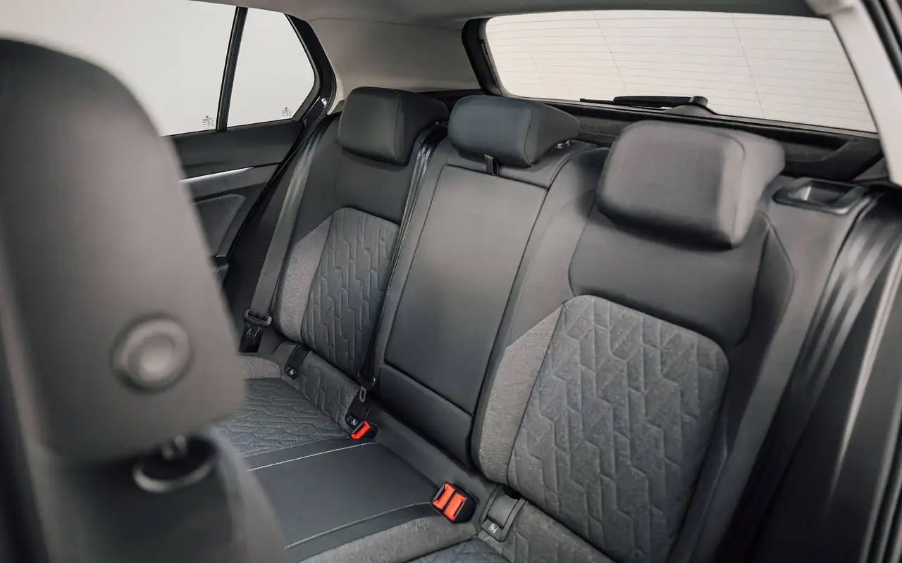 Volkswagen Golf - 7