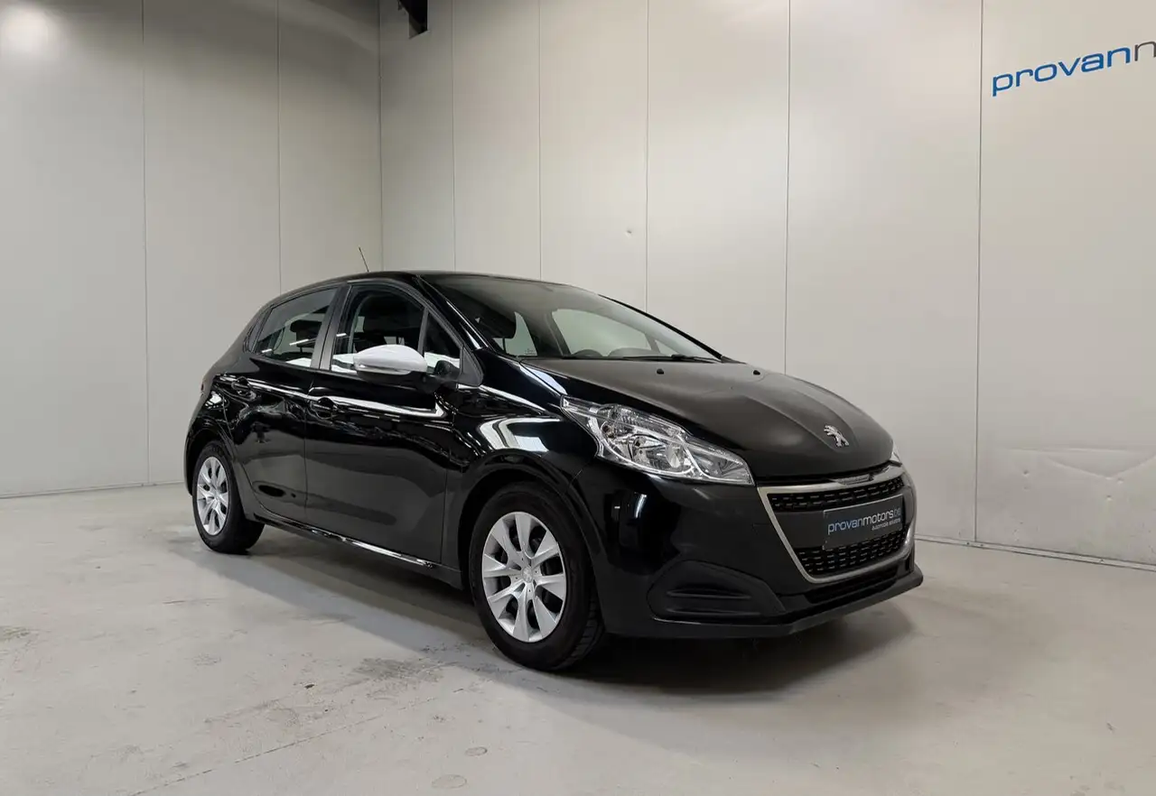 Peugeot 208 - 5