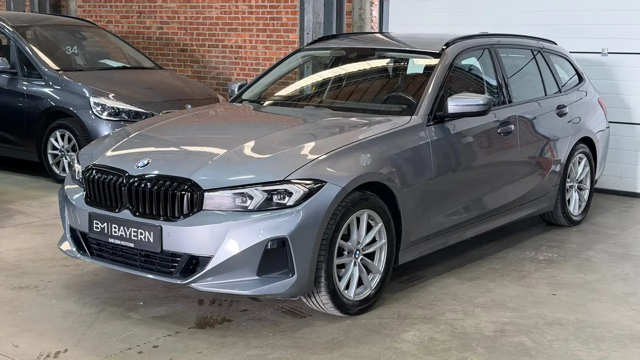 BMW 318 - 12