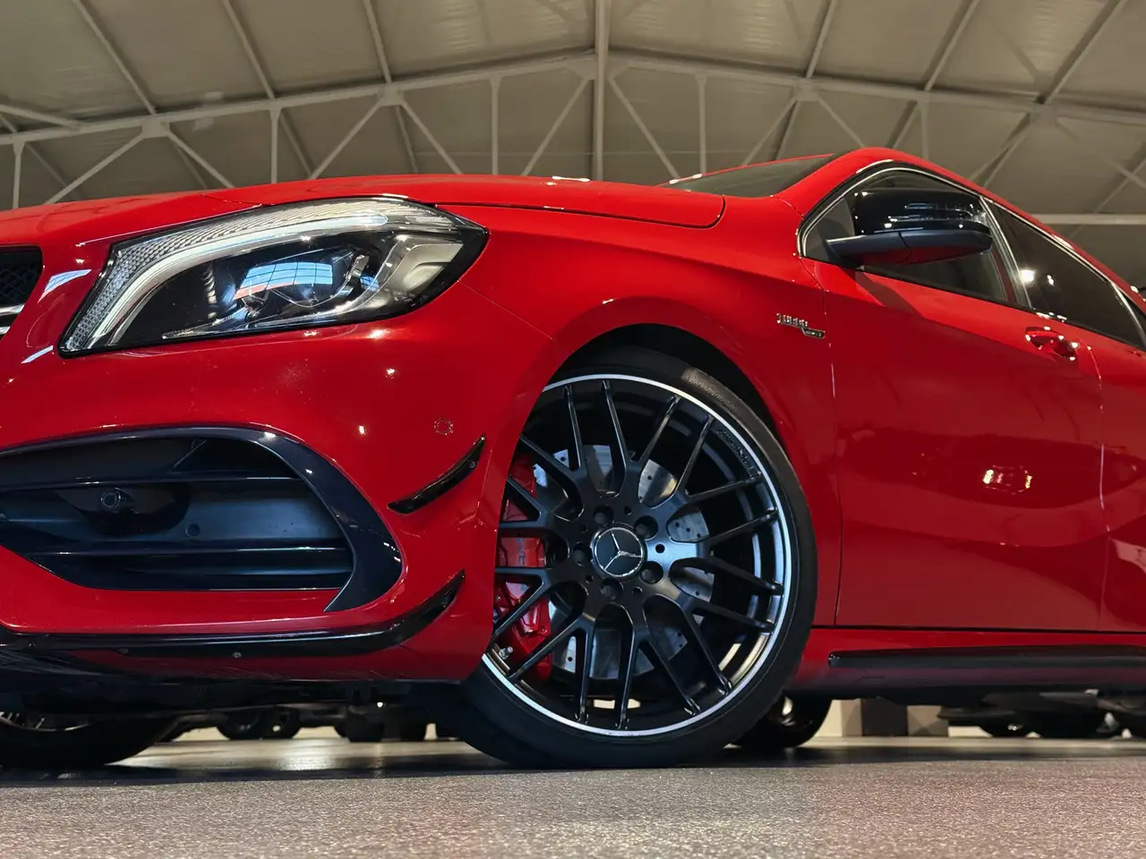 Mercedes-Benz A 45 AMG - 4