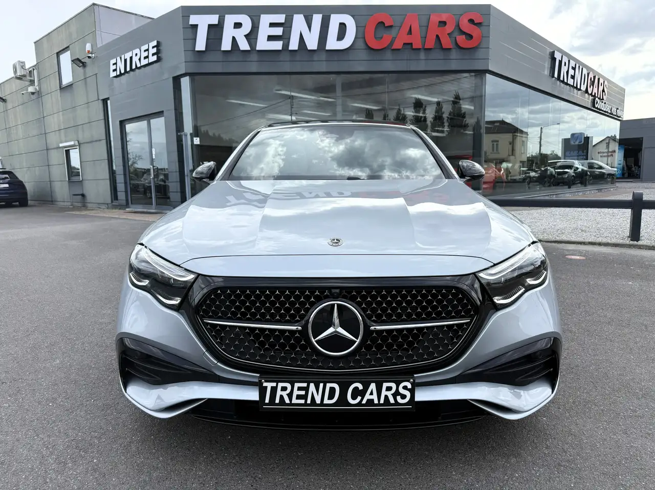 Mercedes-Benz E 200 - 8