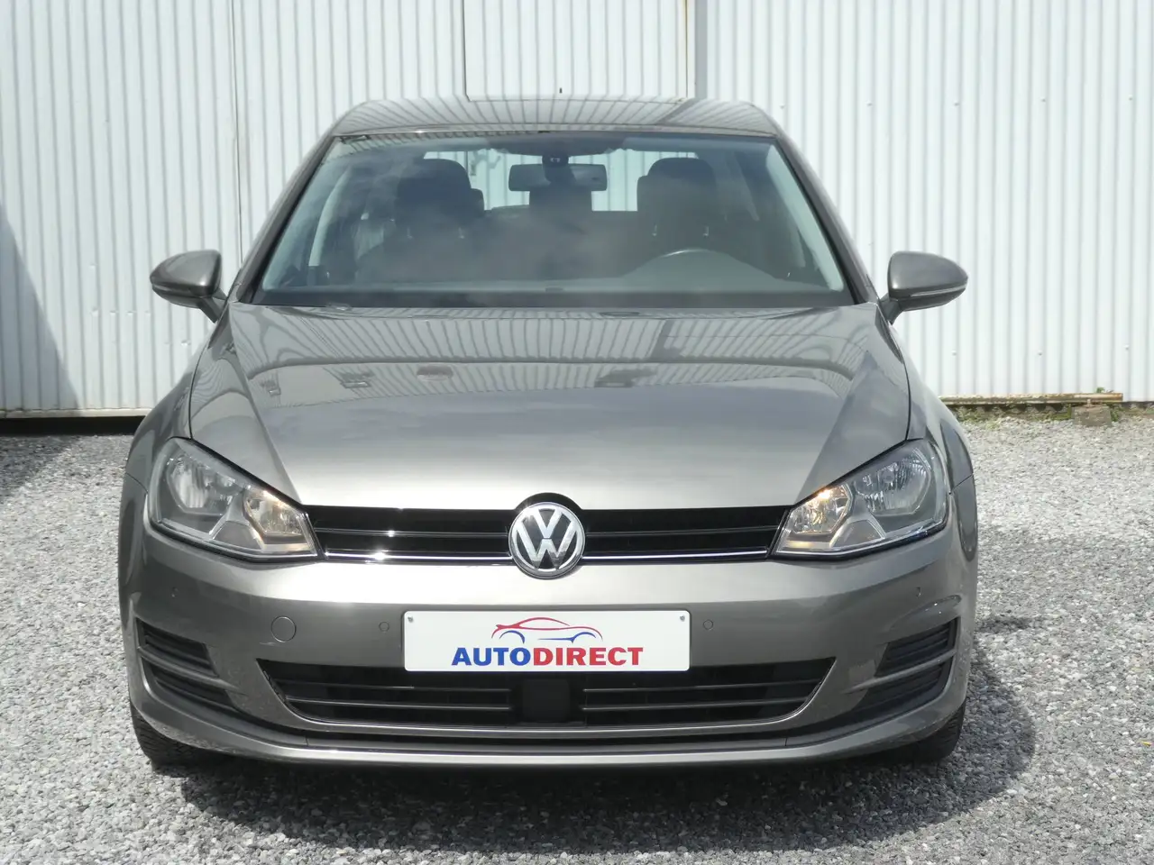 Volkswagen Golf - 2