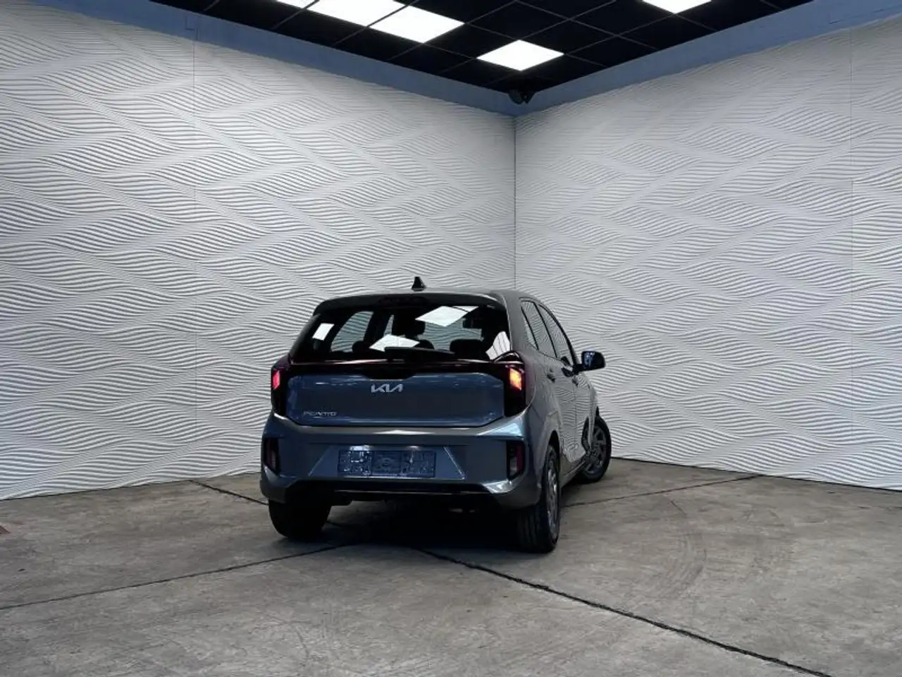 Kia Picanto - 10