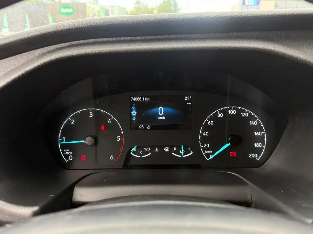 Ford Transit - 10