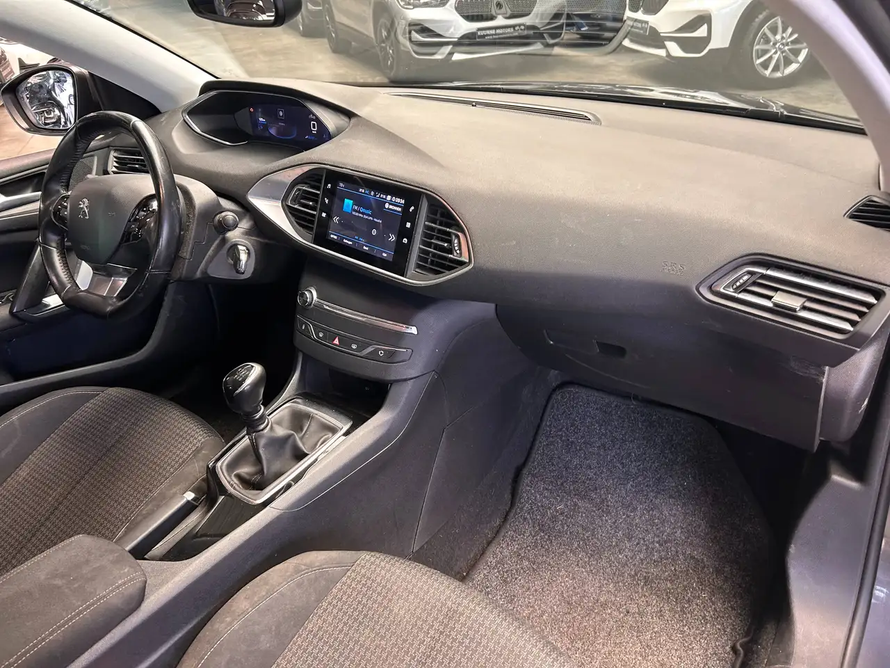 Peugeot 308 - 10