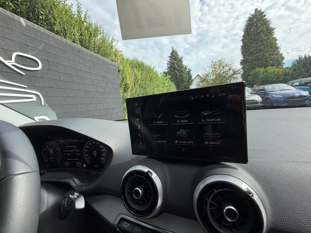Audi Q2 - 8