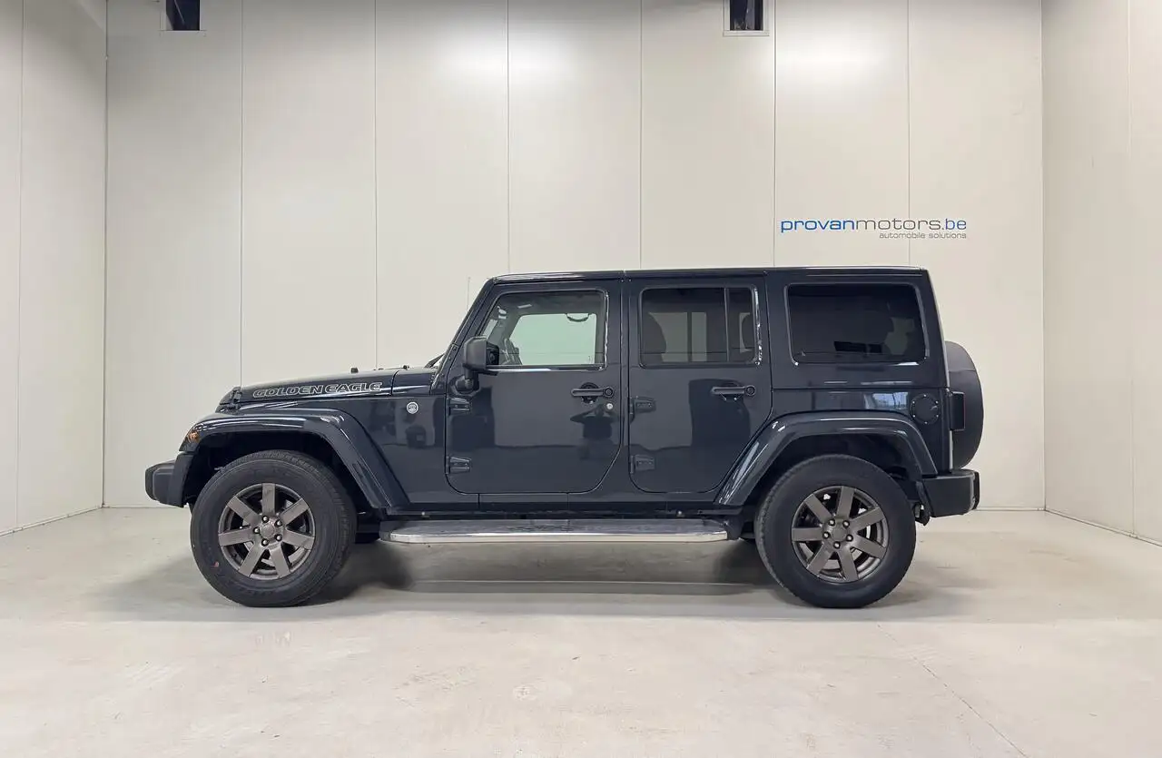 Jeep Wrangler - 10