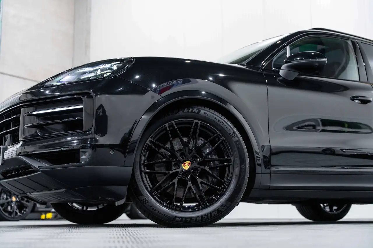 Porsche Cayenne - 12