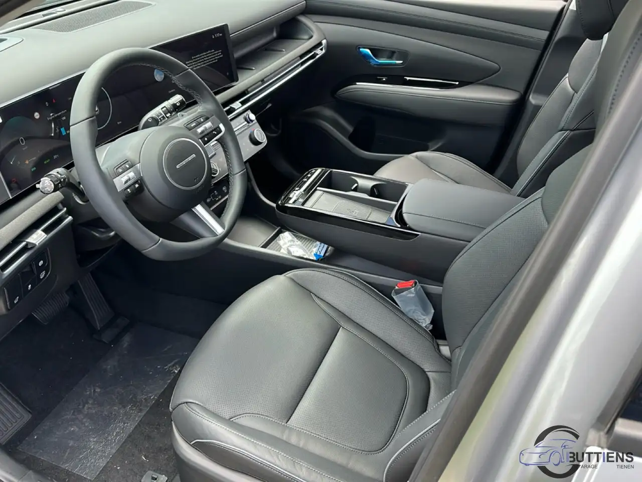 Hyundai TUCSON - 12