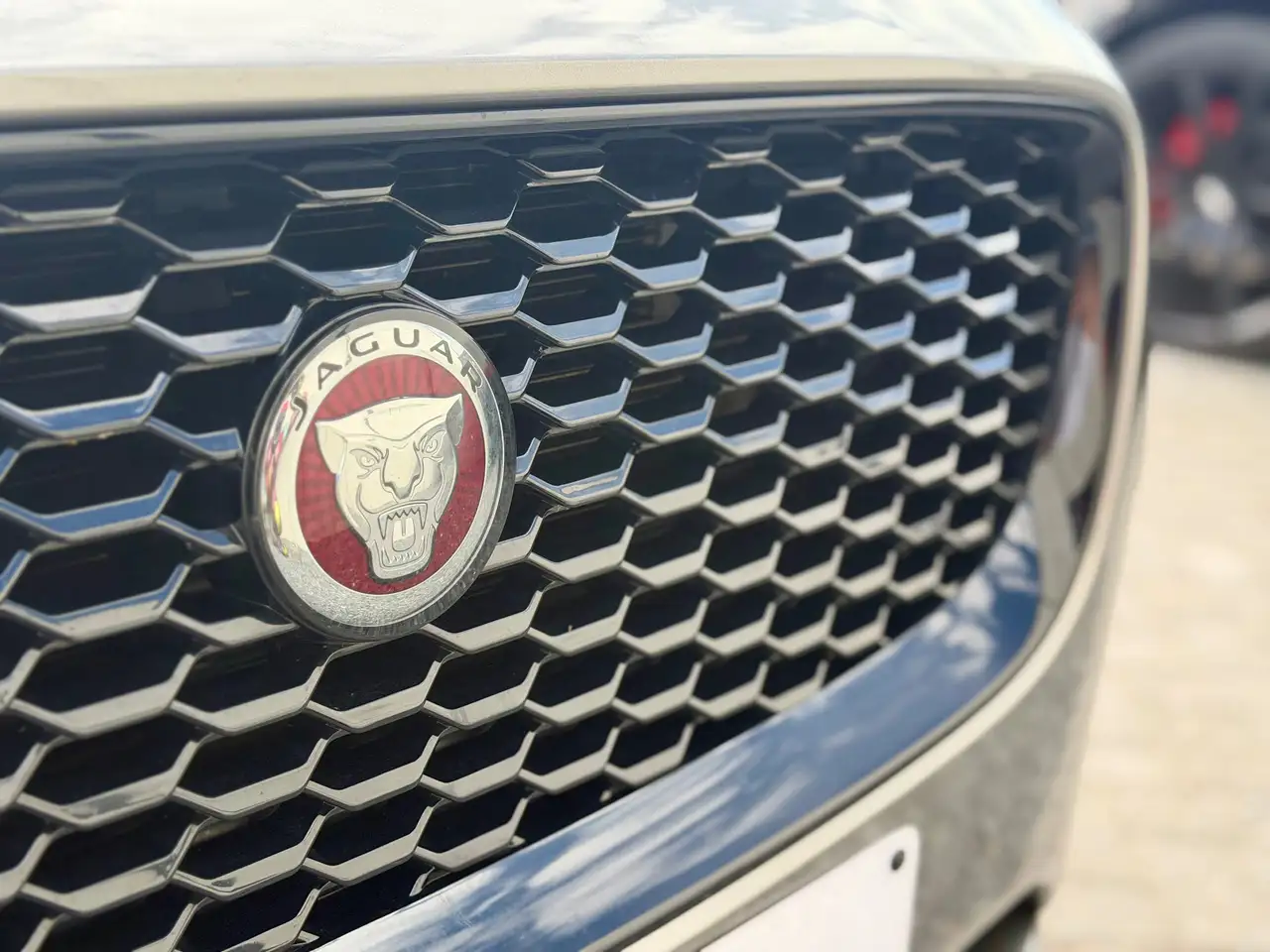 Jaguar E-Pace - 10