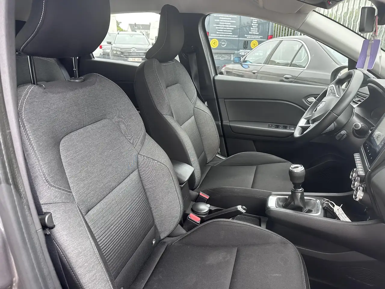 Renault Captur - 12