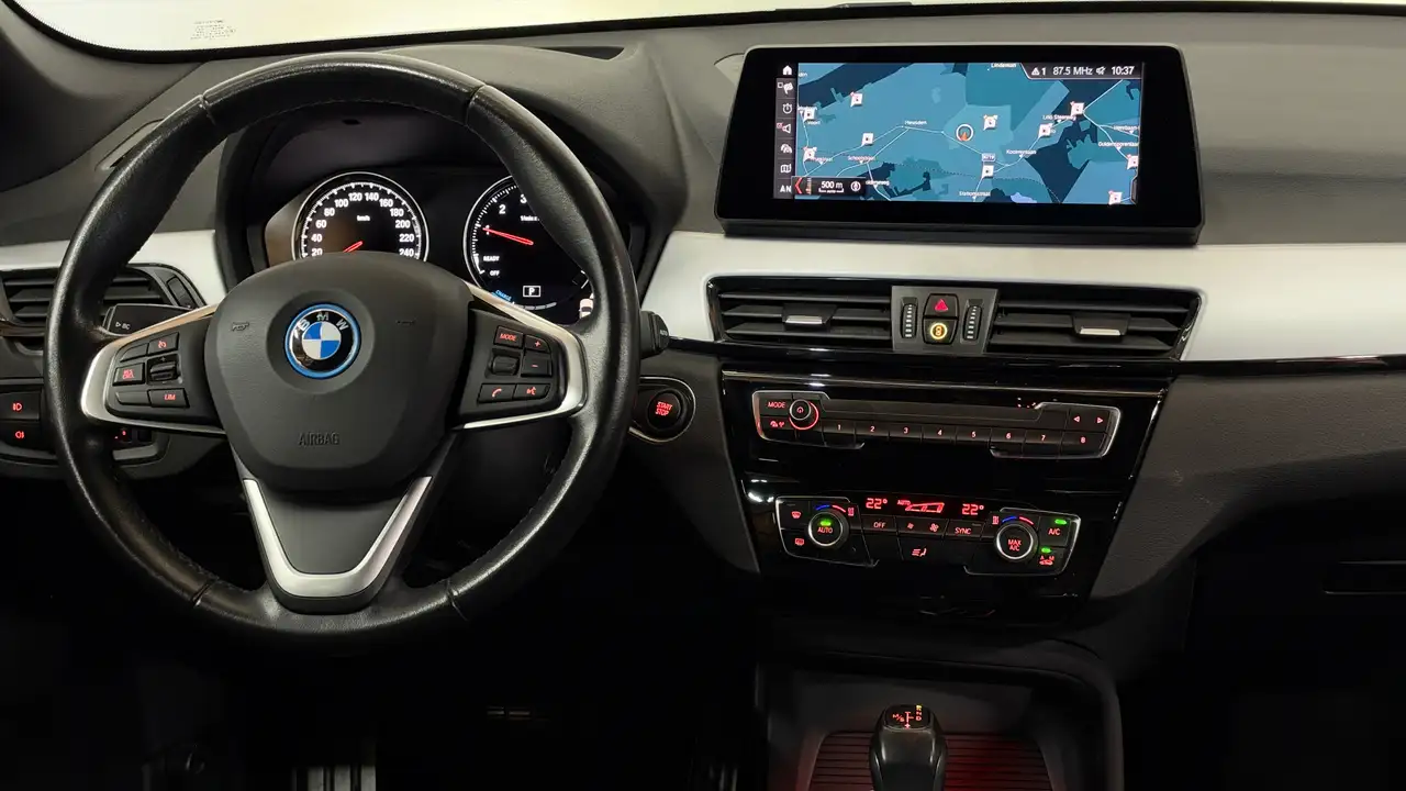 BMW X1 - 10