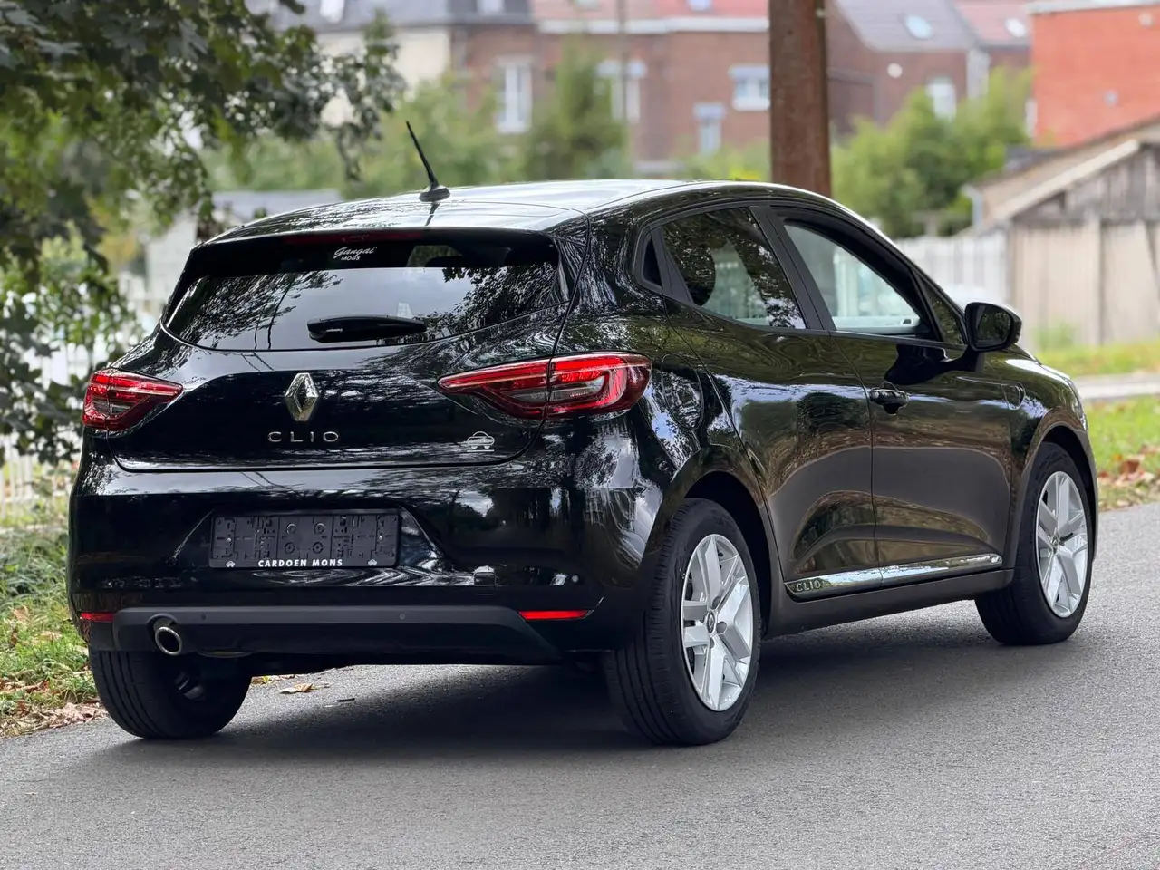 Renault Clio - 9