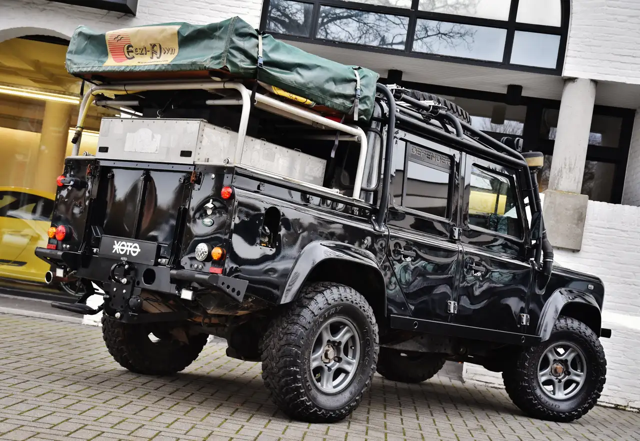 Land Rover Defender - 8
