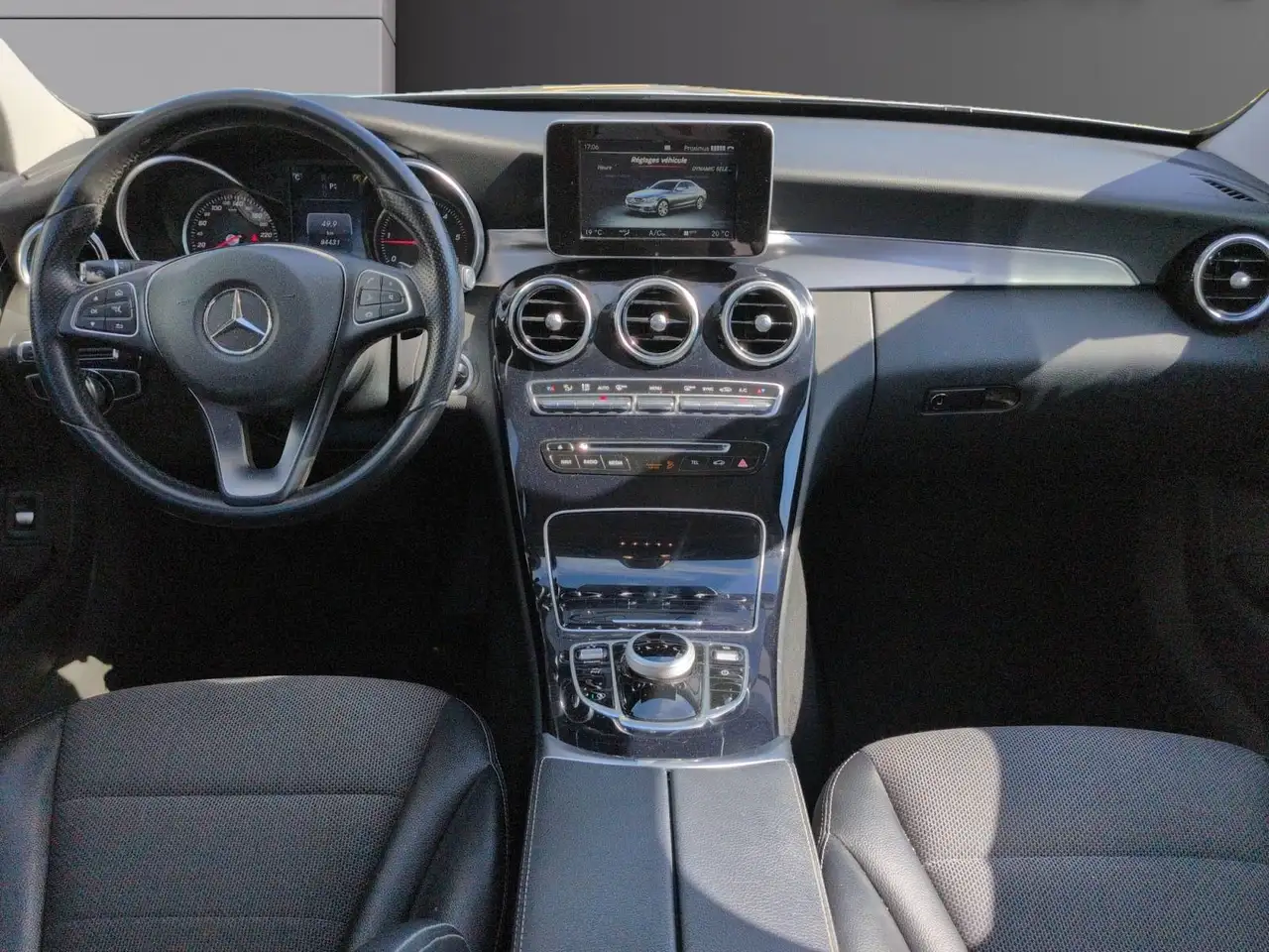Mercedes-Benz C 200 - 11