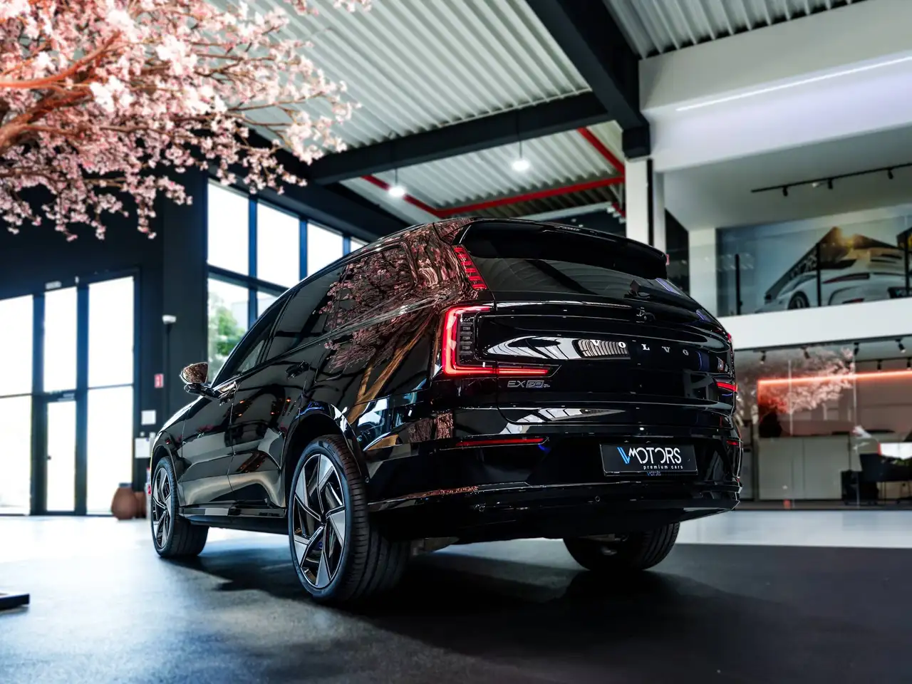 Volvo EX90 - 4