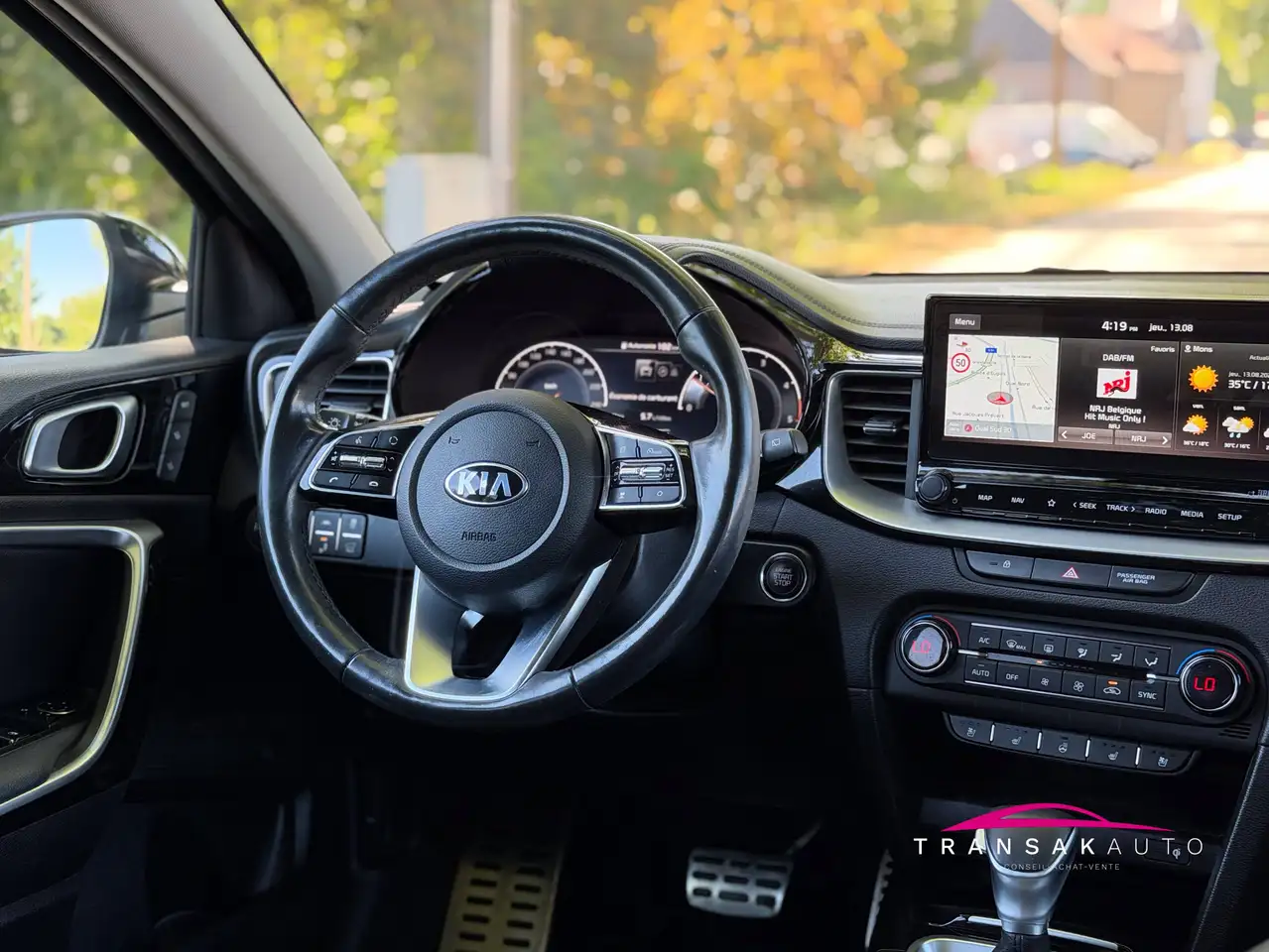 Kia XCeed - 11