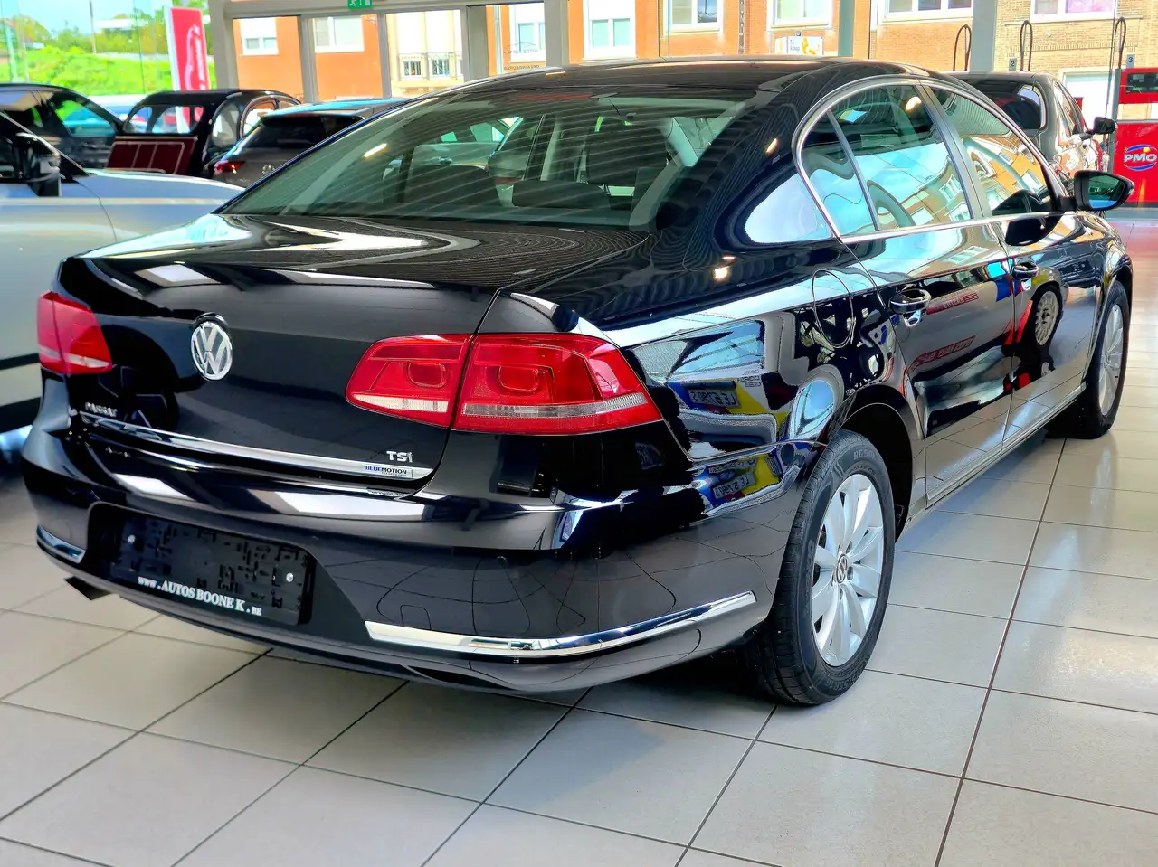 Volkswagen Passat - 6