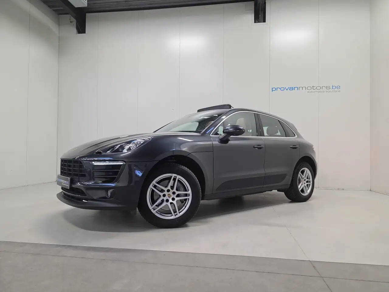 Porsche Macan - 4