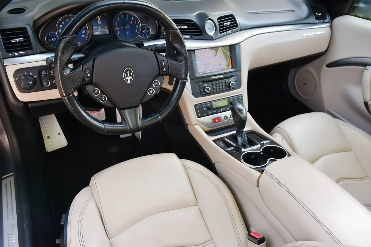 Maserati GranCabrio - 4
