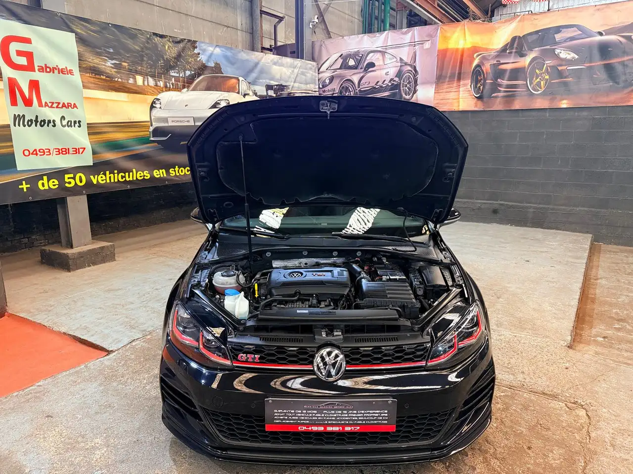 Volkswagen Golf - 8