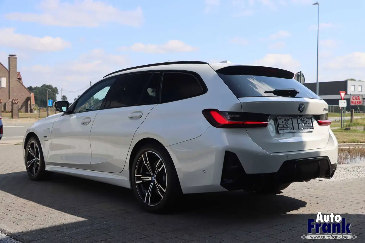 BMW 320 - 5