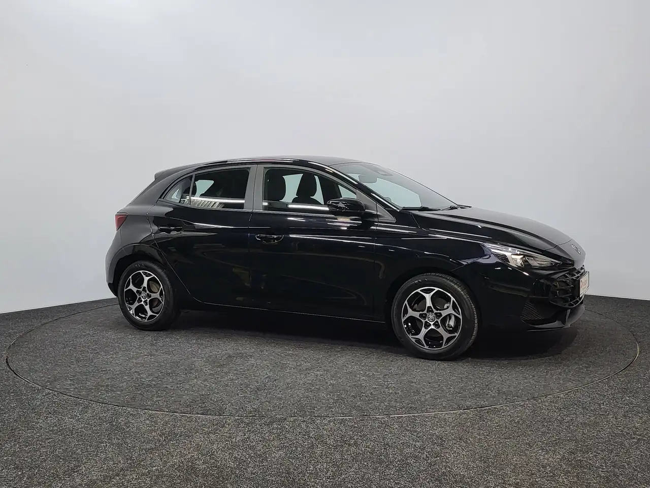 MG MG3 - 8