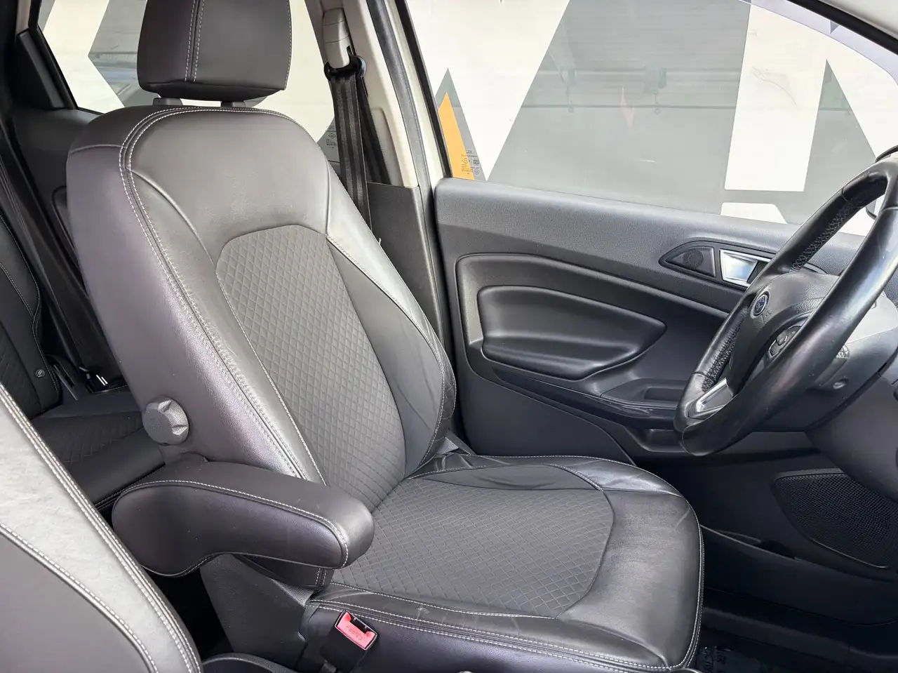 Ford EcoSport - 9