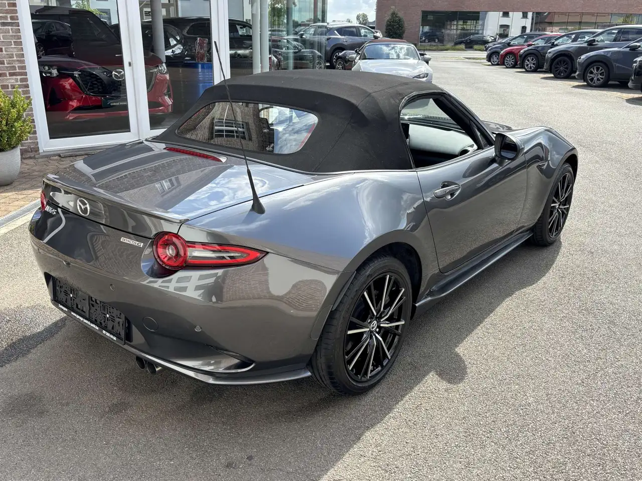 Mazda MX-5 - 8