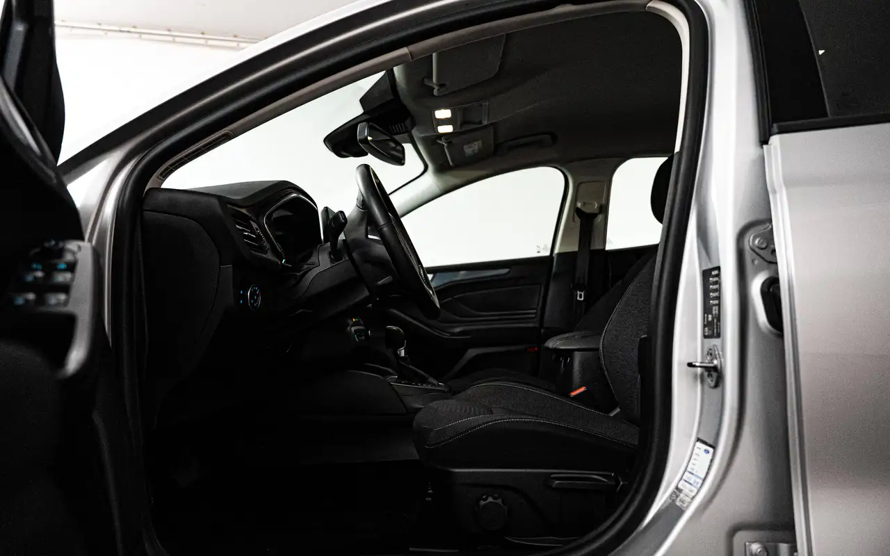 Ford Focus - 12