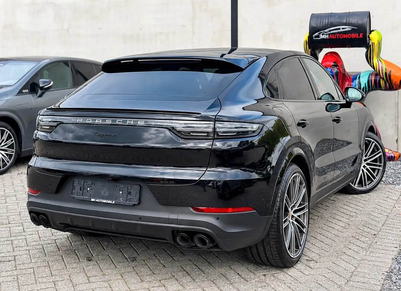 Porsche Cayenne - 4