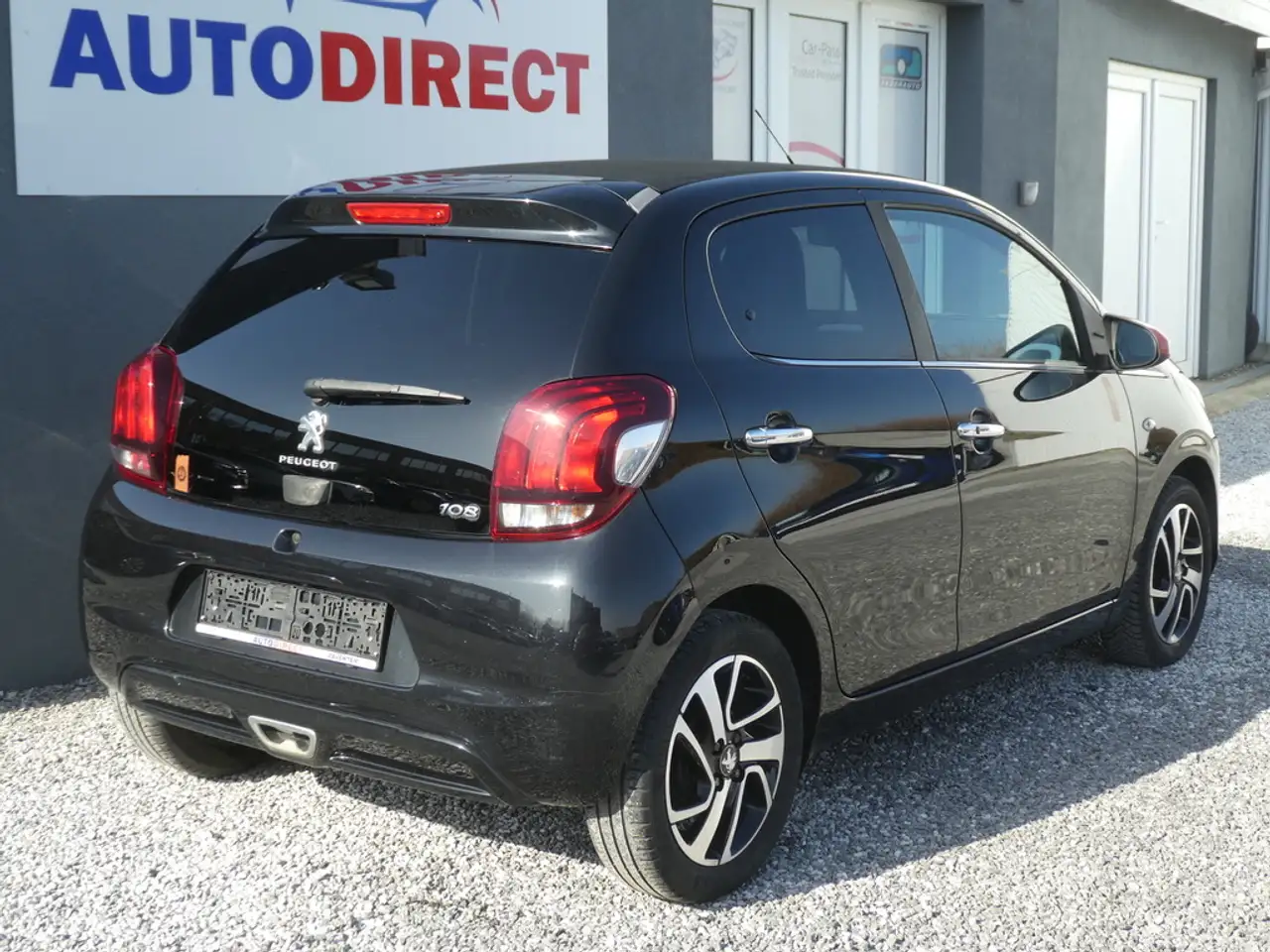Peugeot 108 - 4
