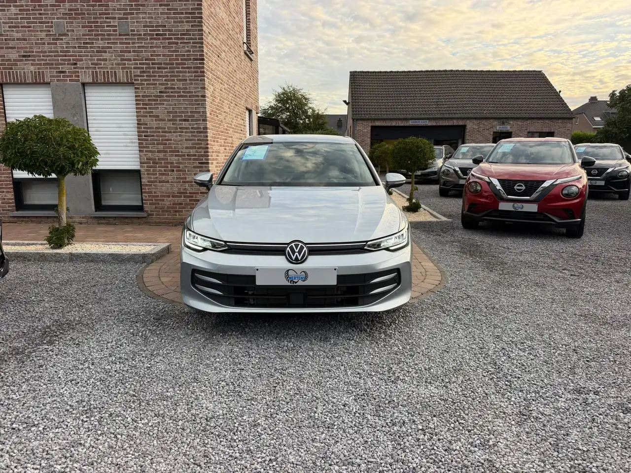 Volkswagen Golf - 2