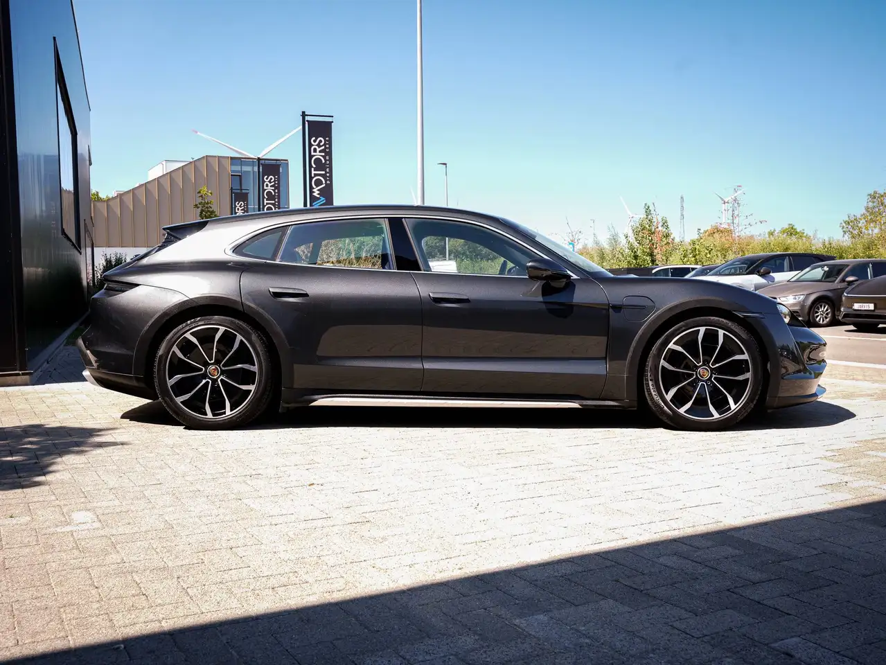 Porsche Taycan - 7