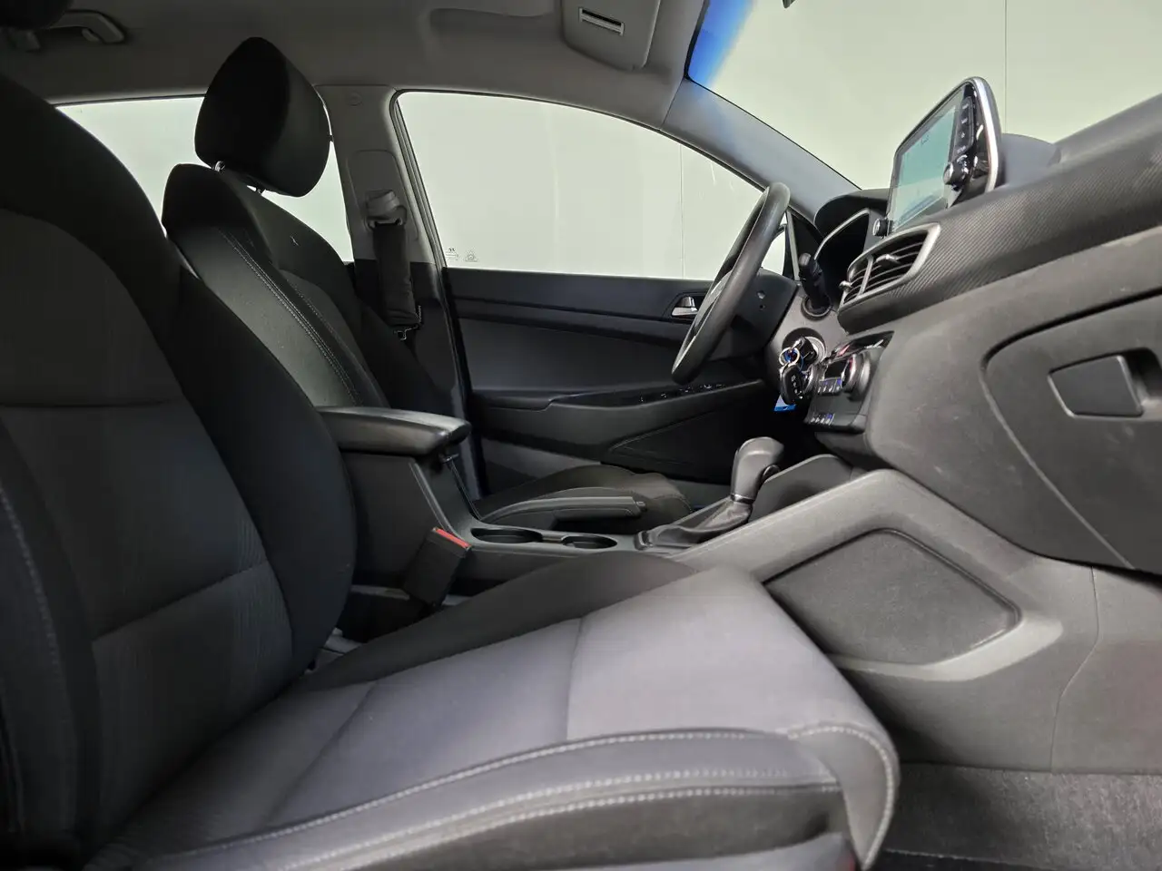 Hyundai TUCSON - 2