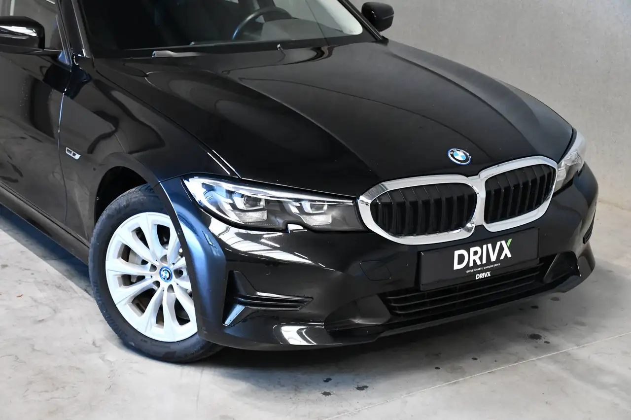 BMW 330 - 2