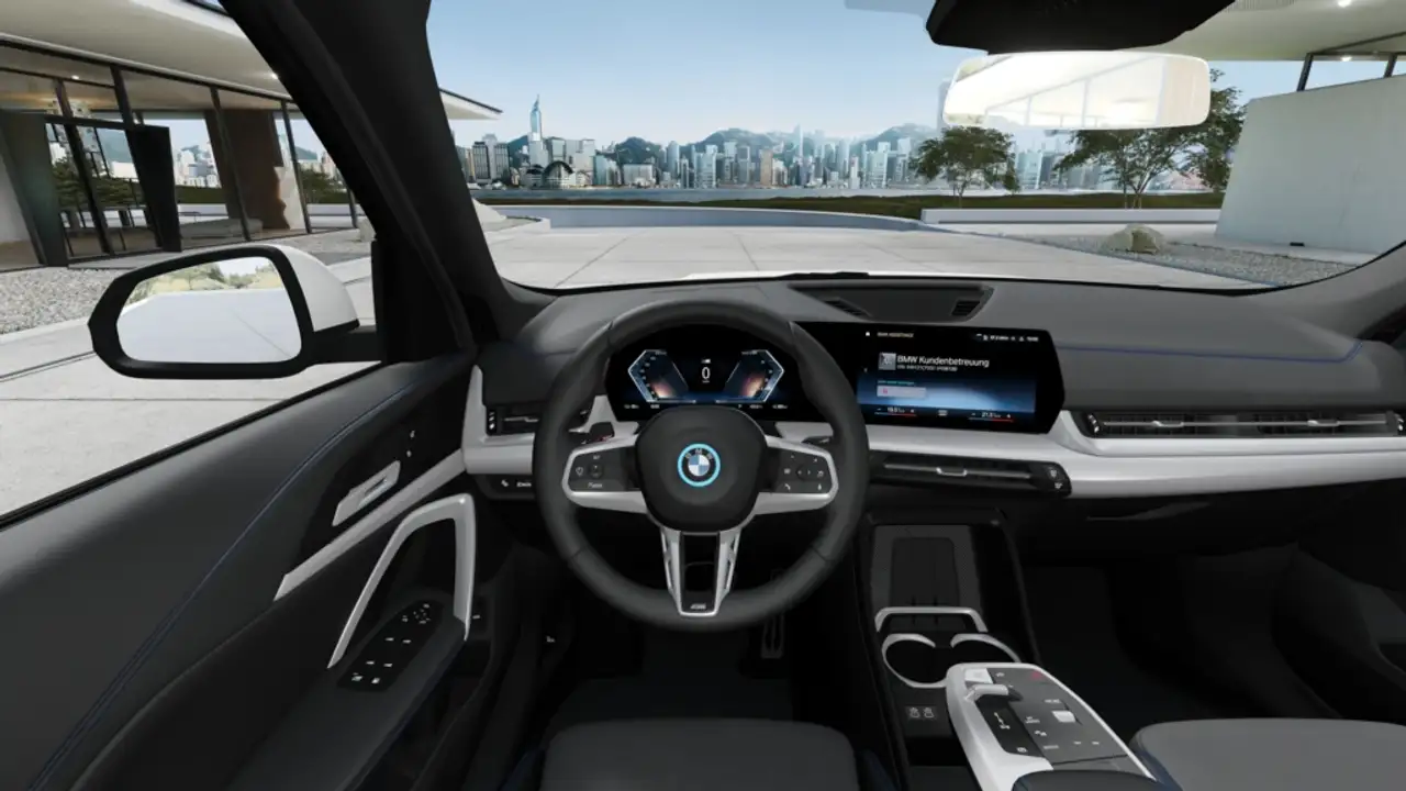 BMW iX1 - 10