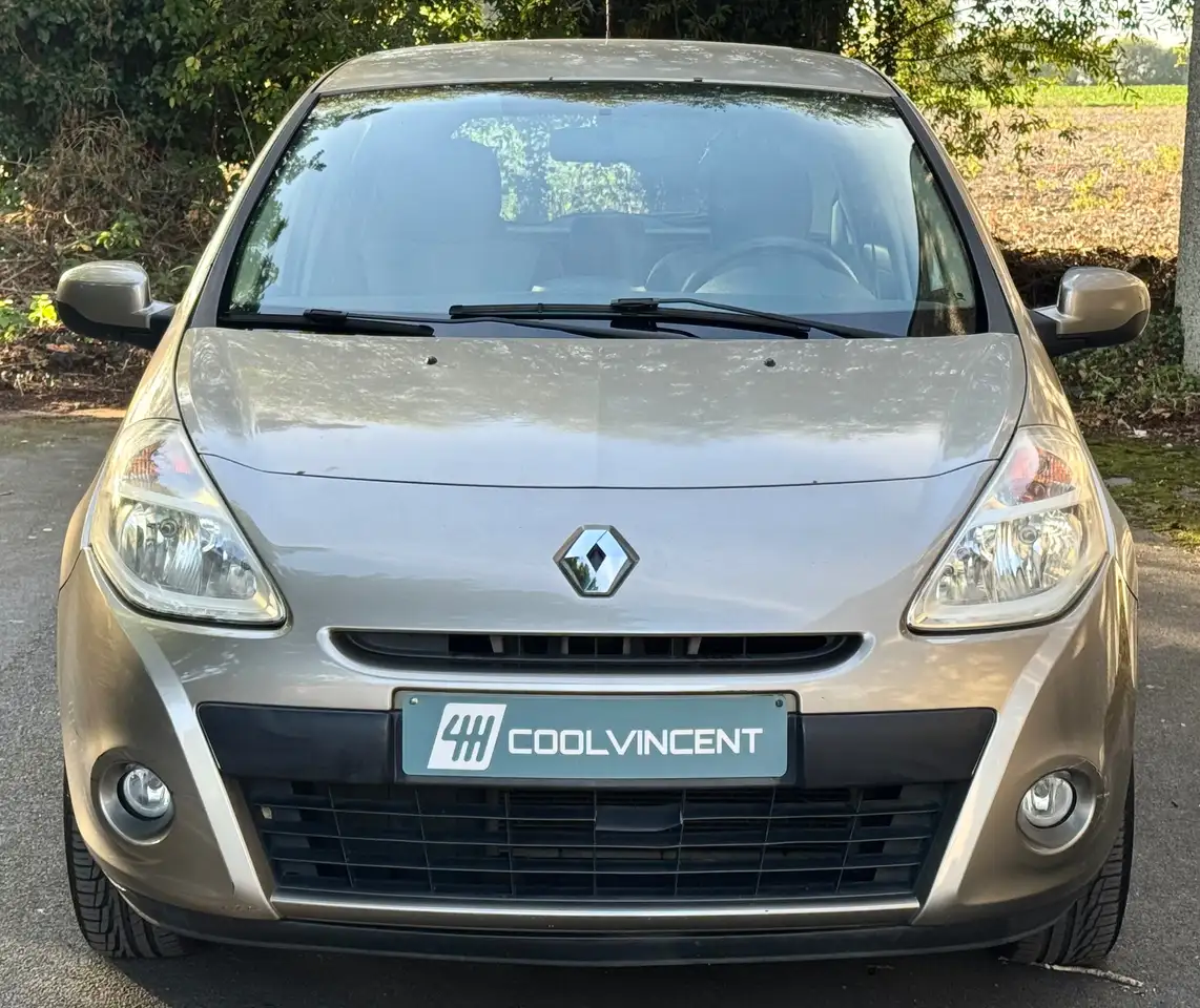 Renault Clio - 2