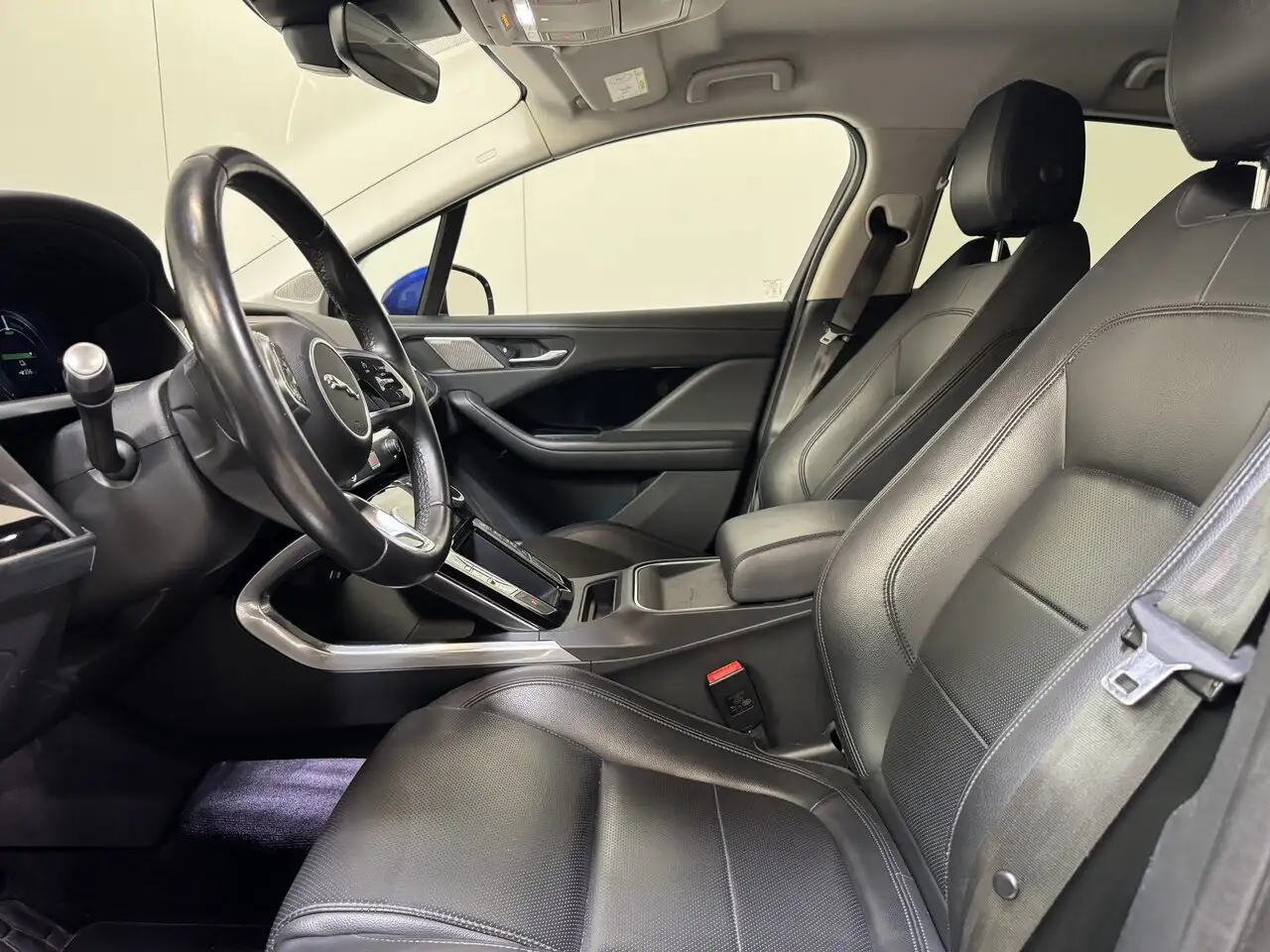 Jaguar I-Pace - 8