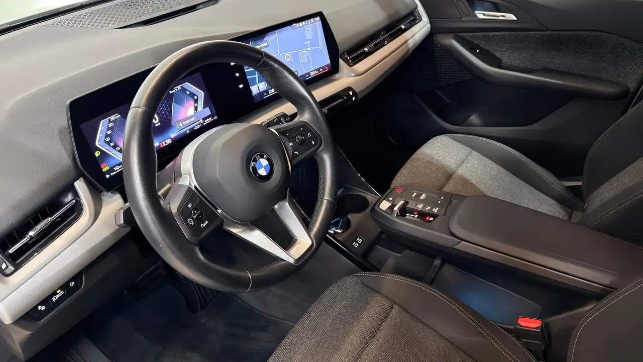BMW 218 - 8
