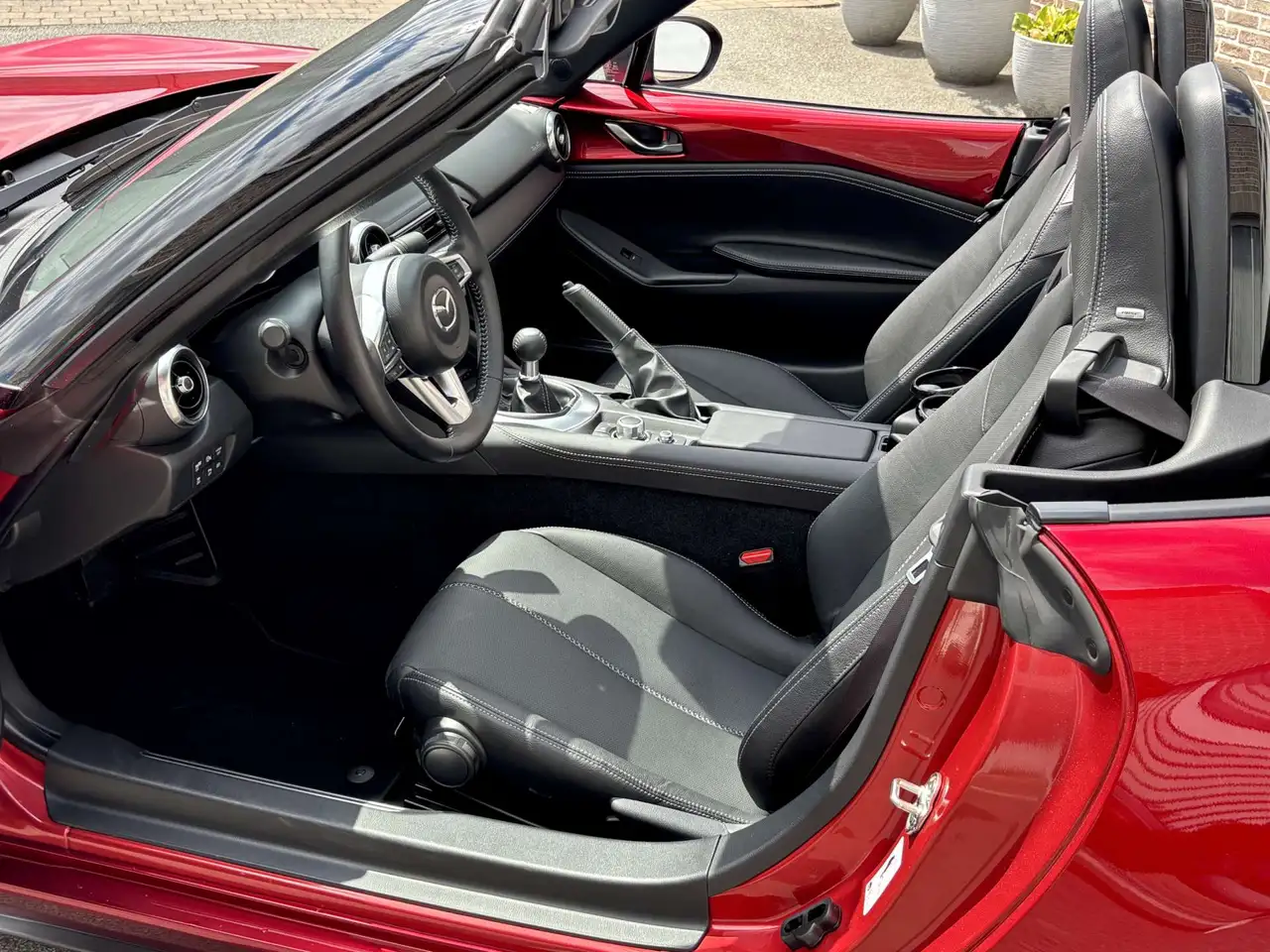 Mazda MX-5 - 10