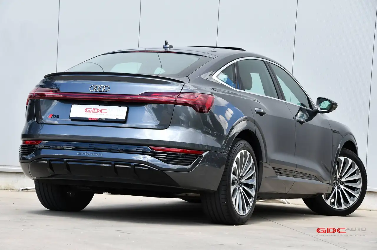 Audi Q8 e-tron - 7