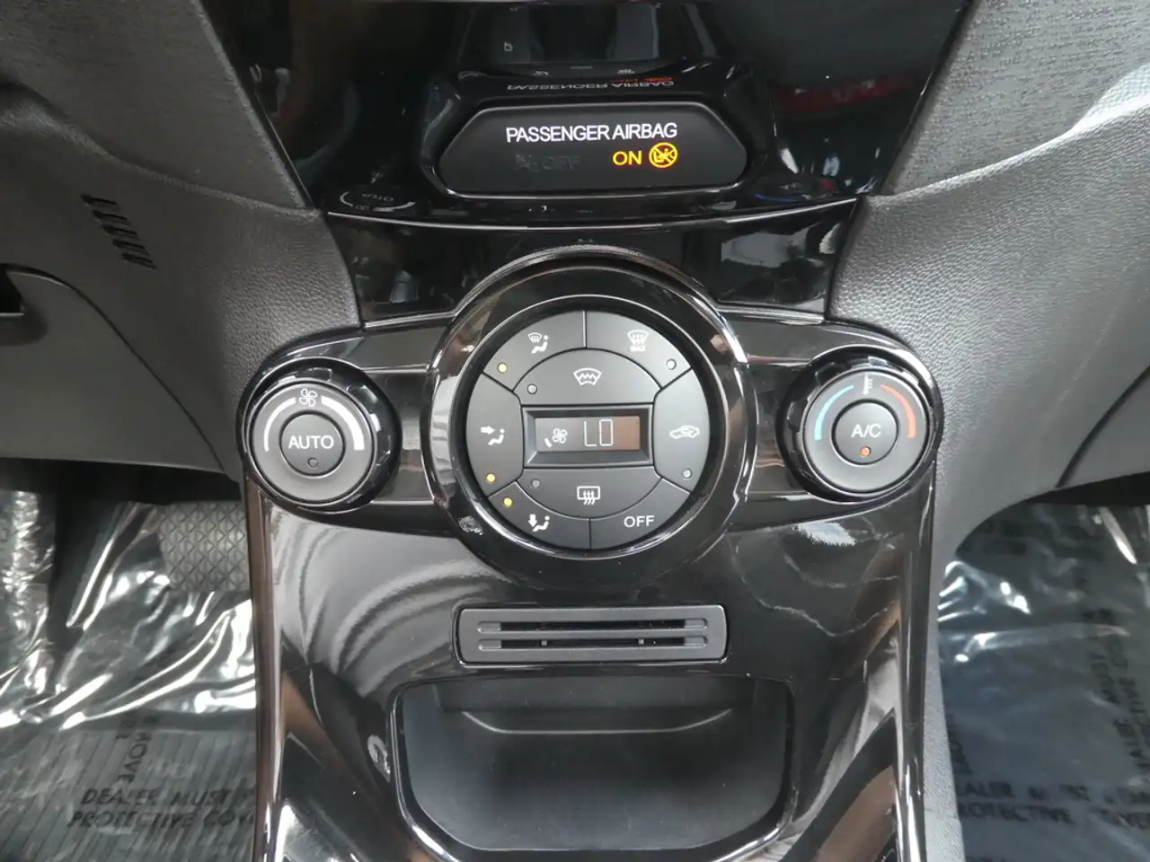 Ford Fiesta - 12
