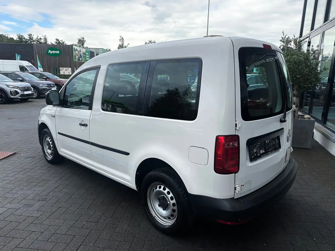 Volkswagen Caddy - 5